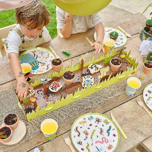 Bugging Out Treat Stand Centerpiece